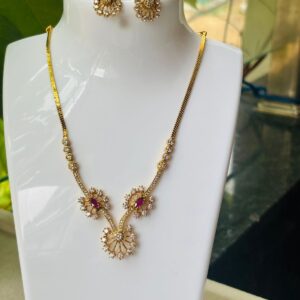 Elegant Floral Necklace Set