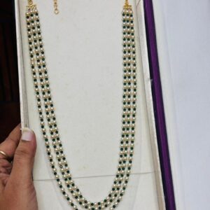 elegant 4 layer pearl & emerald green beaded necklace